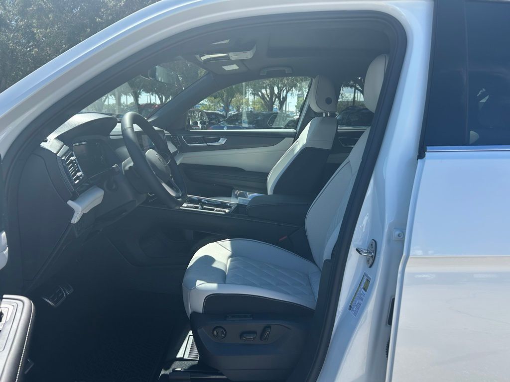 2026 Volkswagen Atlas Cross Sport 2.0T SEL Premium R-Line Tampa FL