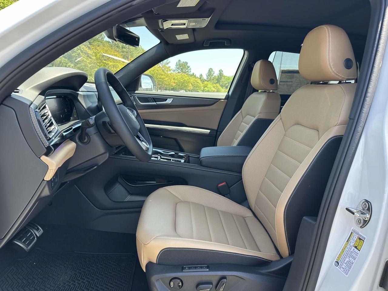 2026 Volkswagen Atlas Cross Sport 2.0T SEL R-Line Black Woodbridge VA