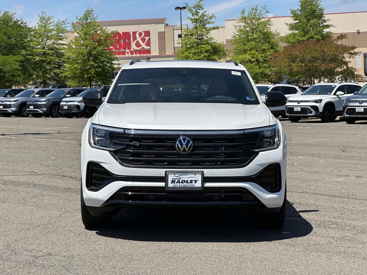 2026 Volkswagen Atlas Cross Sport 2.0T SEL R-Line Black Woodbridge VA