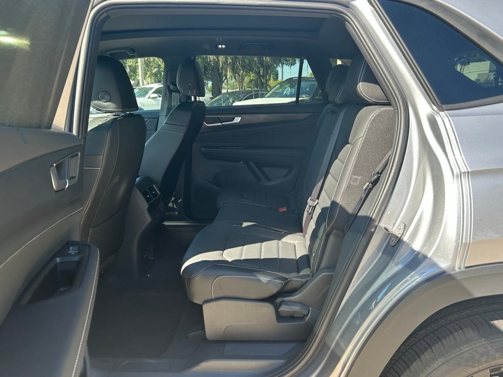 2026 Volkswagen Atlas Cross Sport 2.0T SEL R-Line Black Tampa FL