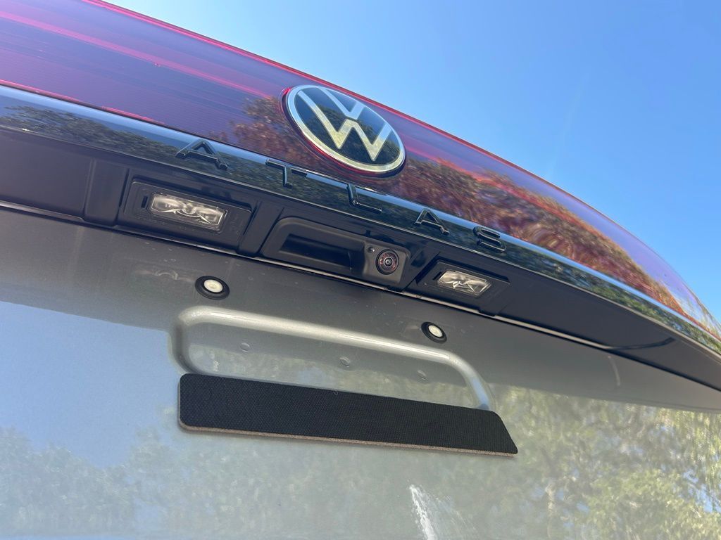 2026 Volkswagen Atlas Cross Sport 2.0T SEL R-Line Black Tampa FL