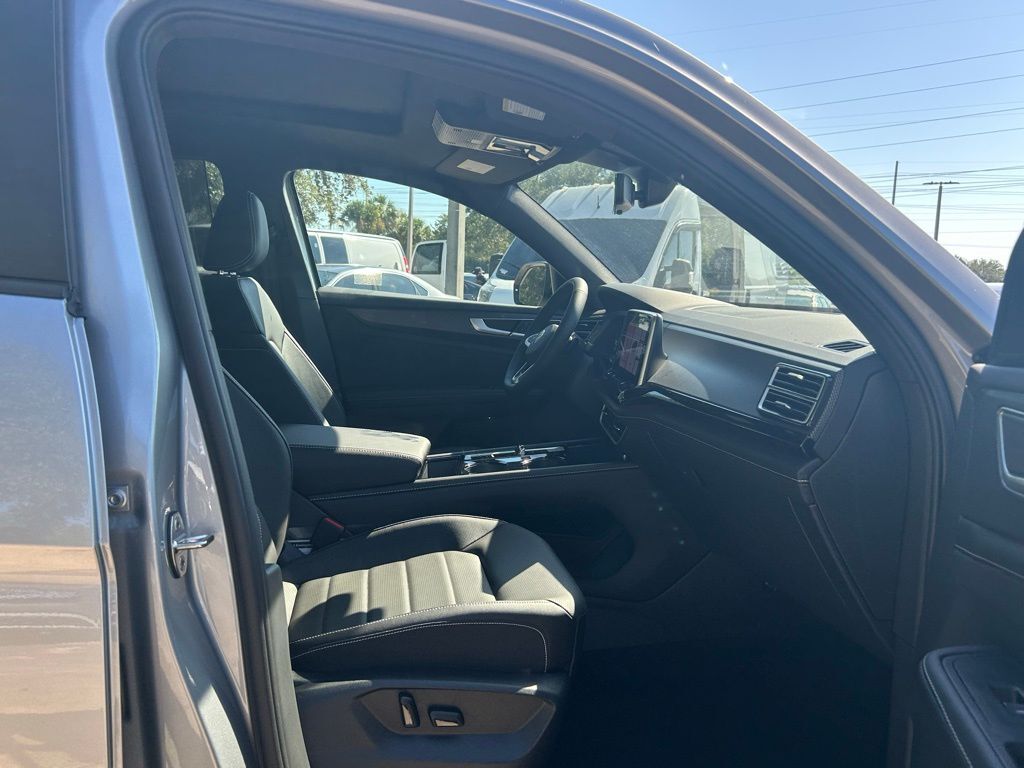 2026 Volkswagen Atlas Cross Sport 2.0T SEL R-Line Black Tampa FL