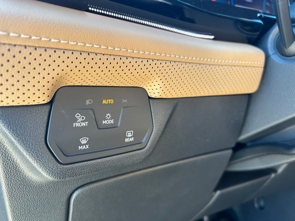 2026 Volkswagen Atlas Cross Sport 2.0T SEL R-Line Black Tampa FL