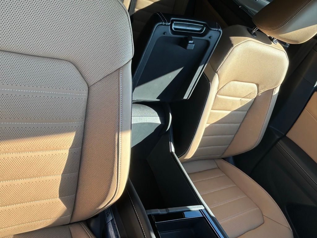 2026 Volkswagen Atlas Cross Sport 2.0T SEL R-Line Black Tampa FL