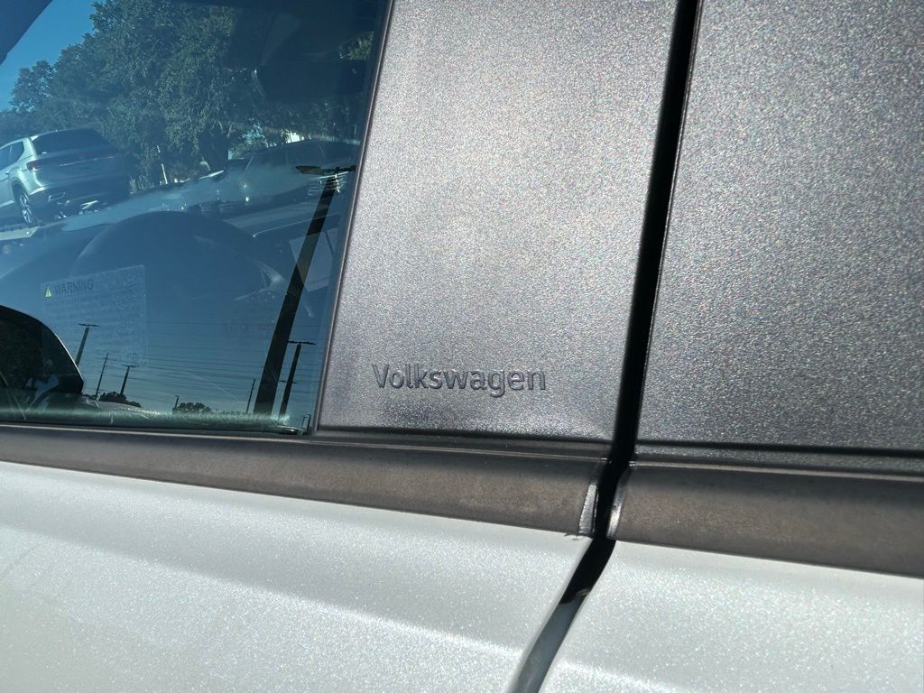 2026 Volkswagen Atlas Cross Sport 2.0T SEL R-Line Black Tampa FL