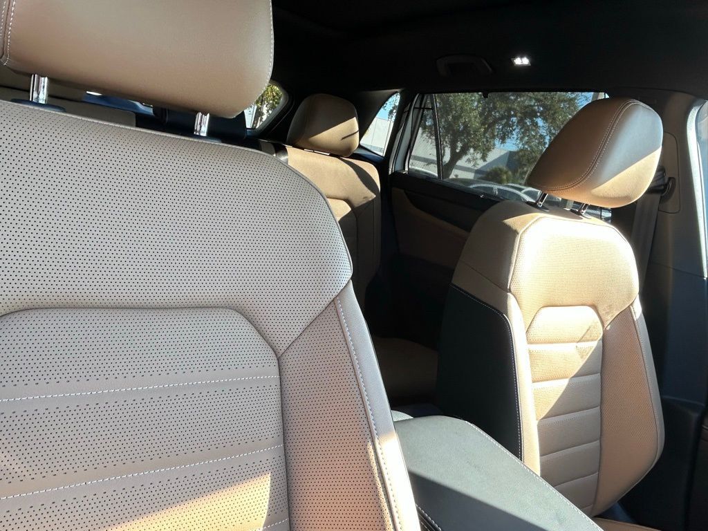 2026 Volkswagen Atlas Cross Sport 2.0T SEL R-Line Black Tampa FL