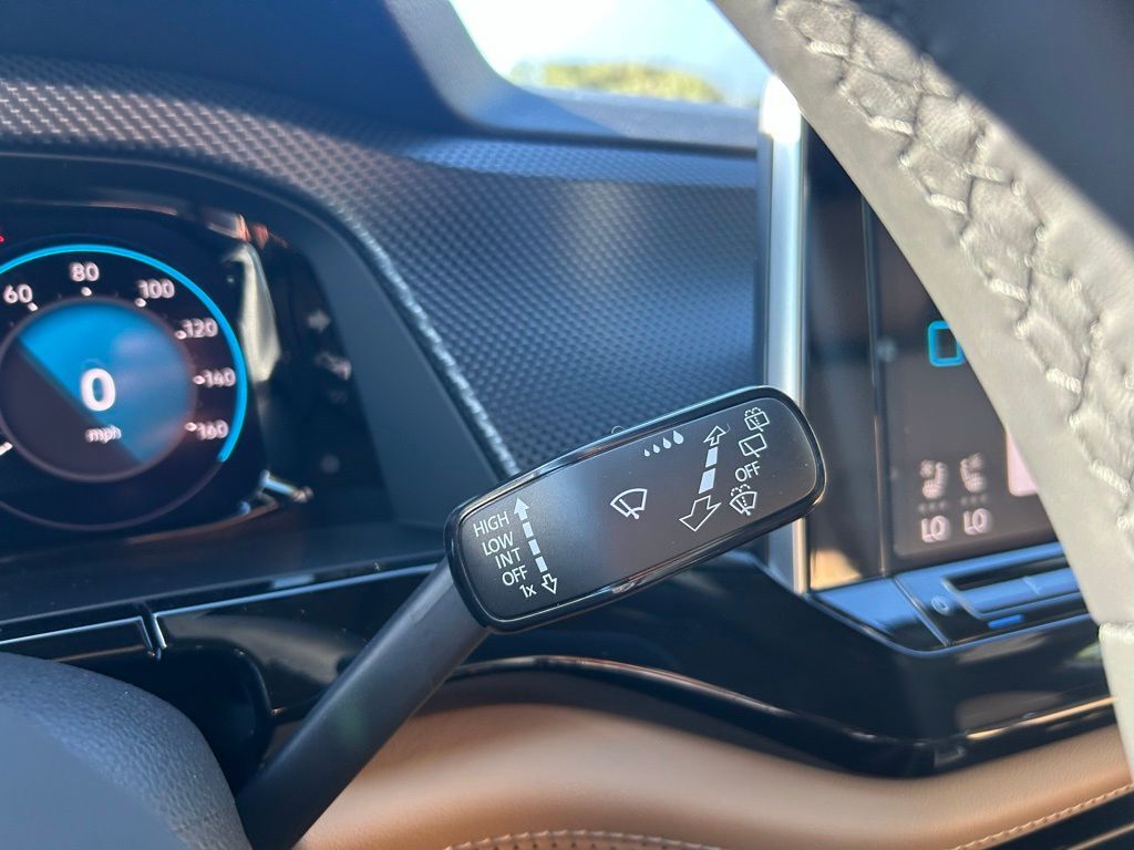 2026 Volkswagen Atlas Cross Sport 2.0T SEL R-Line Black Tampa FL