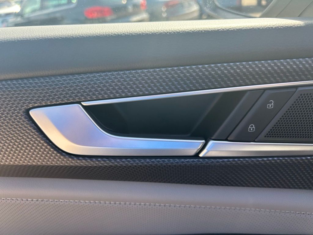 2026 Volkswagen Atlas Cross Sport 2.0T SEL R-Line Black Tampa FL