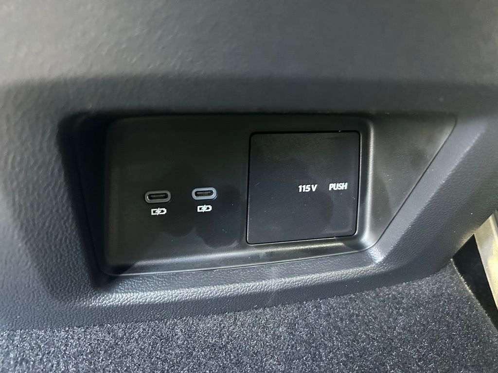 2026 Volkswagen Atlas Cross Sport 2.0T SEL R-Line Black Tampa FL