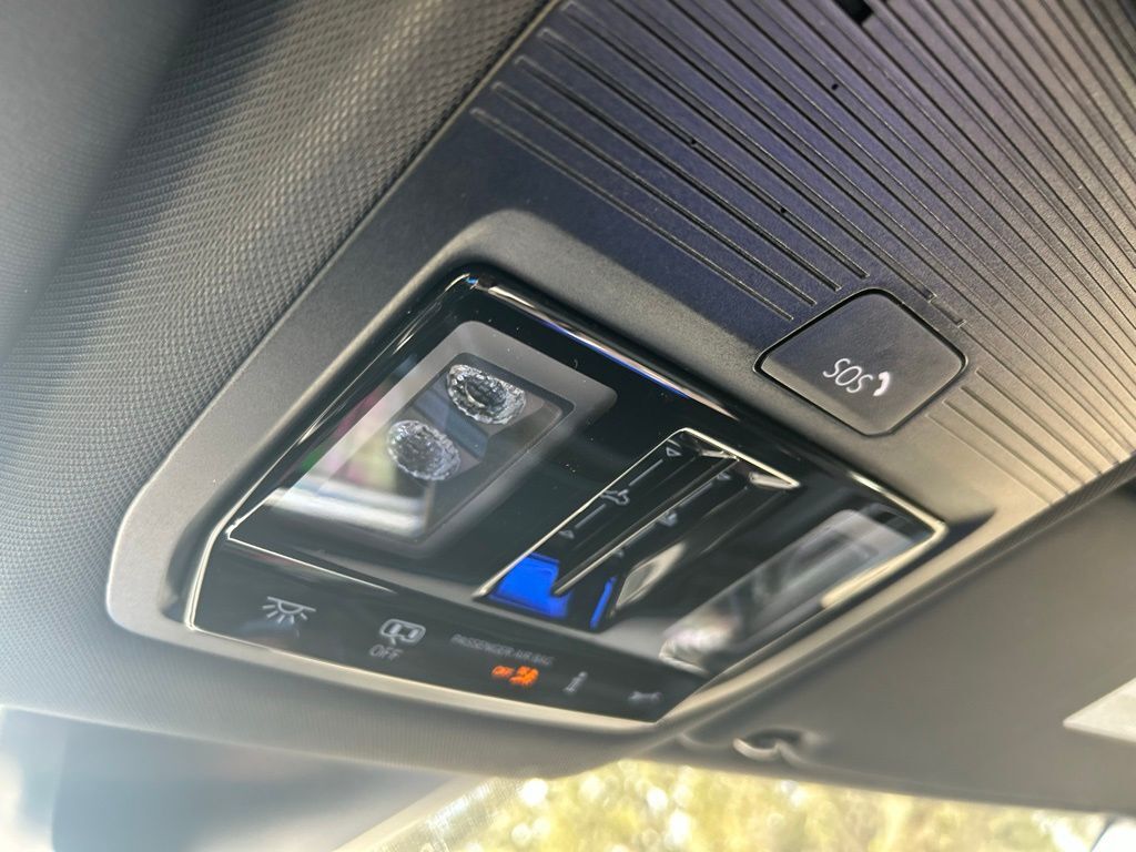 2026 Volkswagen Atlas Cross Sport 2.0T SEL R-Line Black Tampa FL