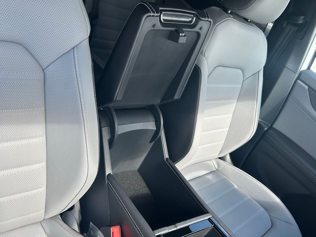 2026 Volkswagen Atlas Cross Sport 2.0T SEL R-Line Black Tampa FL