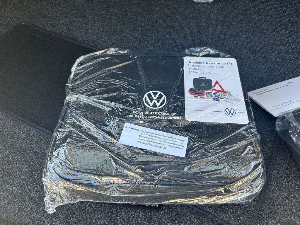 2026 Volkswagen Atlas Cross Sport 2.0T SEL R-Line Black Tampa FL