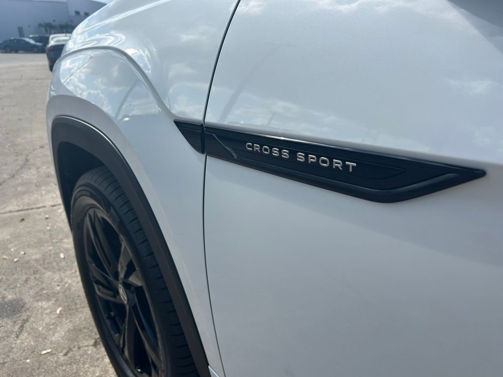 2026 Volkswagen Atlas Cross Sport 2.0T SEL R-Line Black Tampa FL