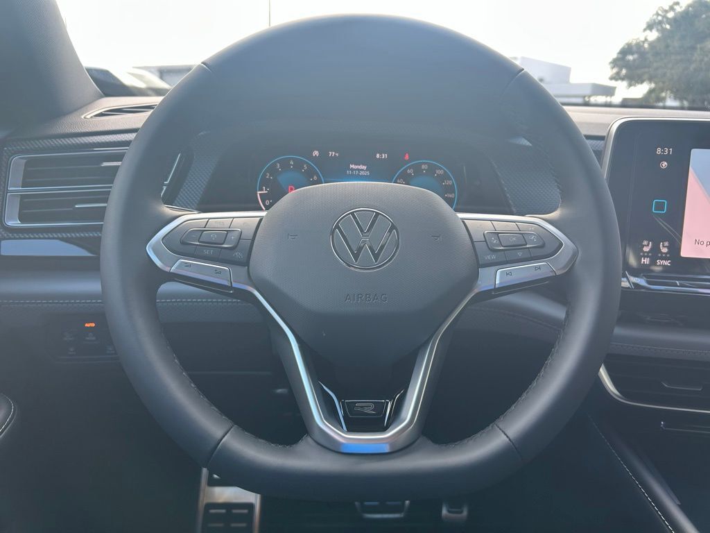 2026 Volkswagen Atlas Cross Sport 2.0T SEL R-Line Black Tampa FL