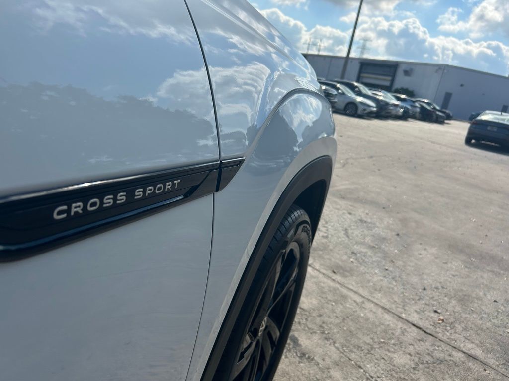 2026 Volkswagen Atlas Cross Sport 2.0T SEL R-Line Black Tampa FL