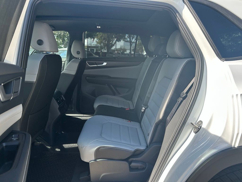 2026 Volkswagen Atlas Cross Sport 2.0T SEL R-Line Black Tampa FL