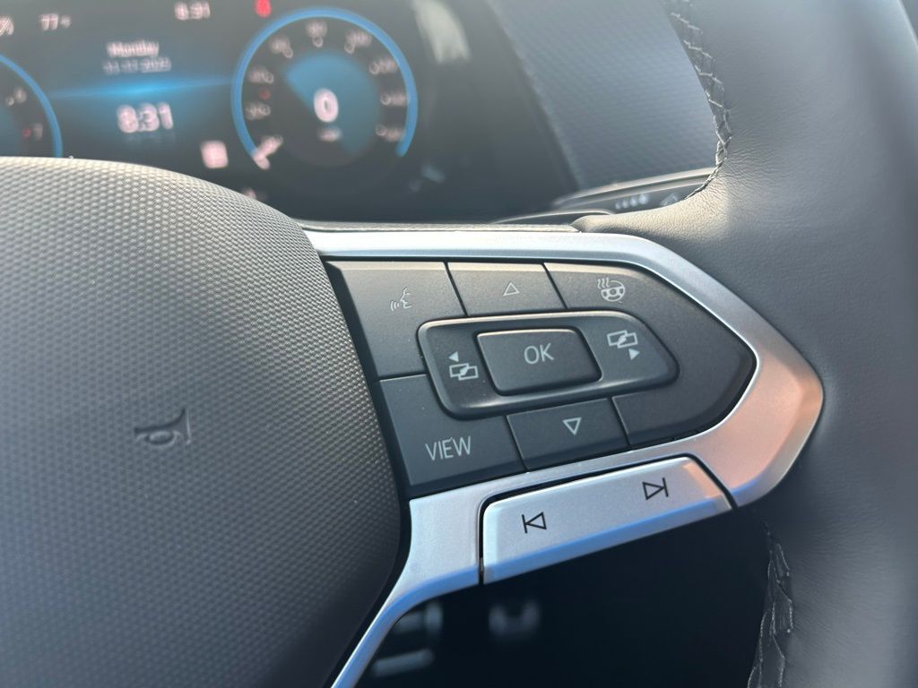 2026 Volkswagen Atlas Cross Sport 2.0T SEL R-Line Black Tampa FL