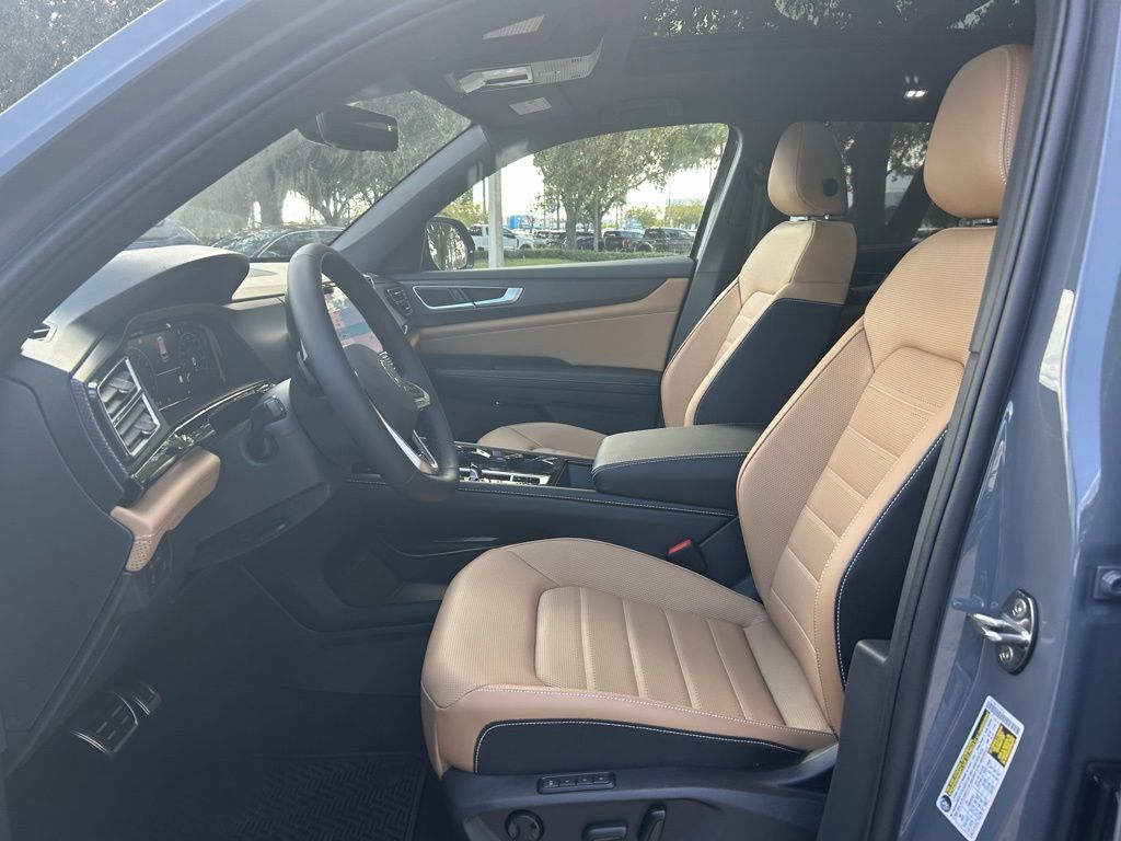 2026 Volkswagen Atlas Cross Sport 2.0T SEL R-Line Black Tampa FL