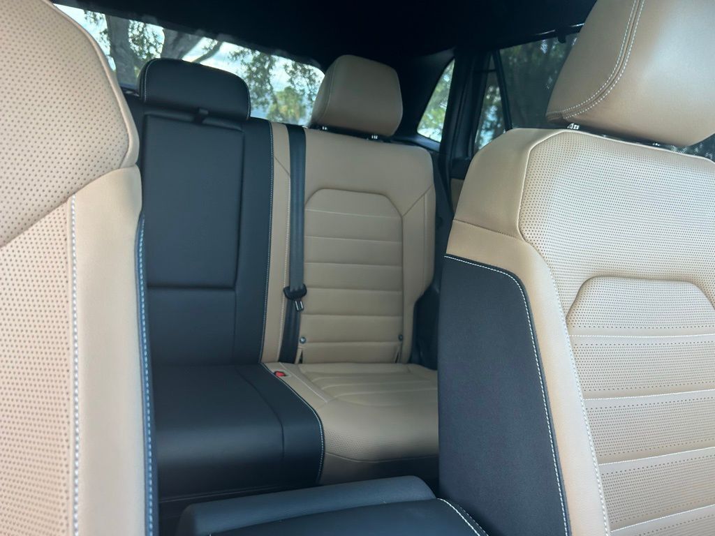 2026 Volkswagen Atlas Cross Sport 2.0T SEL R-Line Black Tampa FL