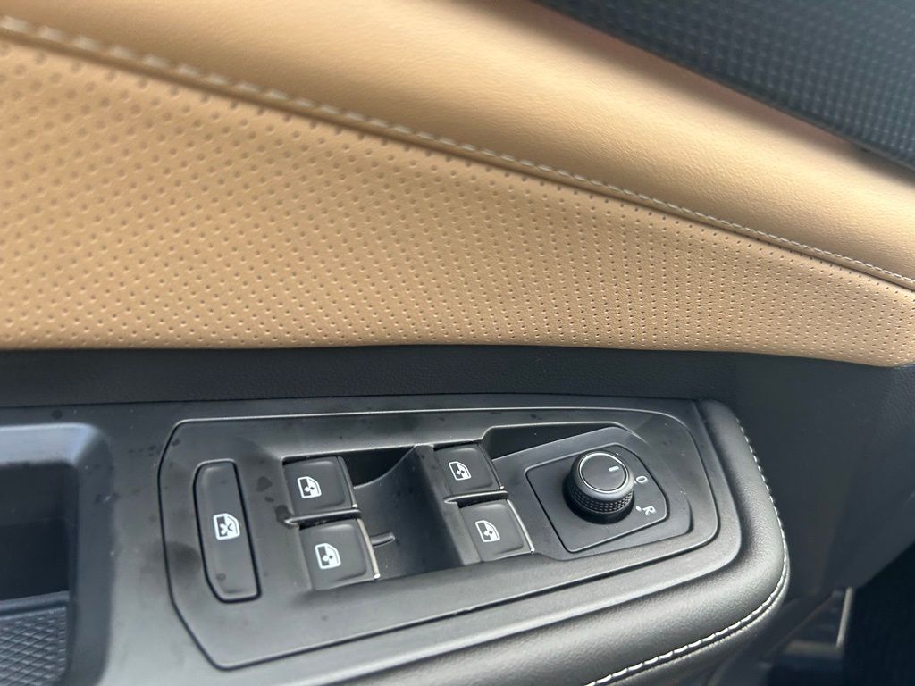 2026 Volkswagen Atlas Cross Sport 2.0T SEL R-Line Black Tampa FL