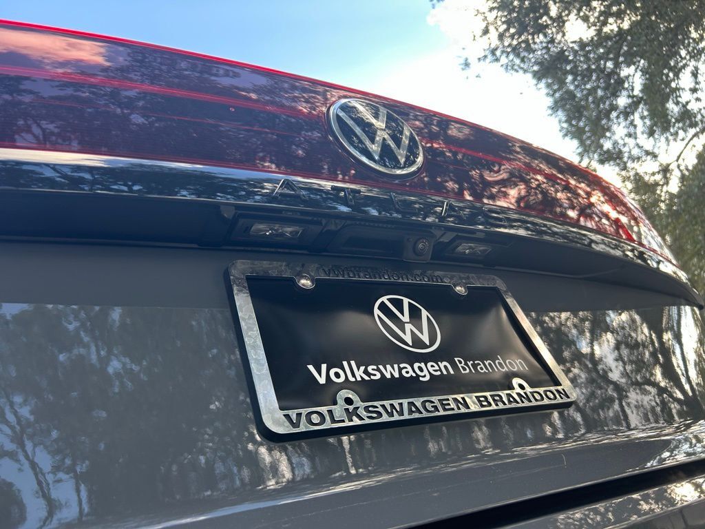 2026 Volkswagen Atlas Cross Sport 2.0T SEL R-Line Black Tampa FL