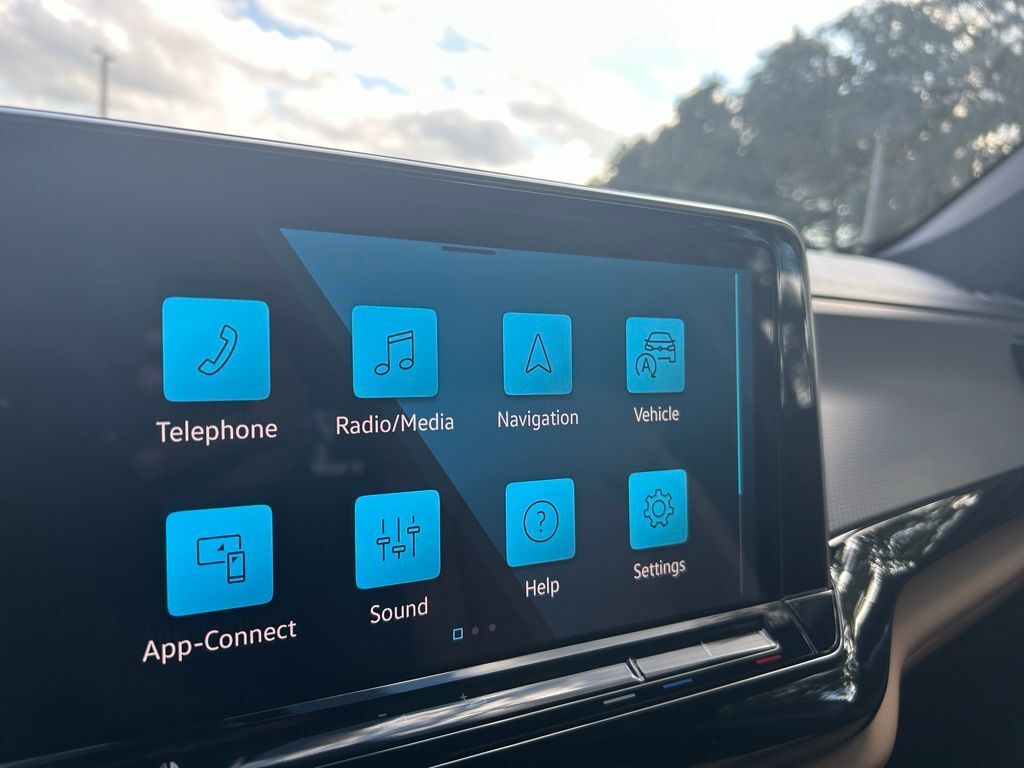 2026 Volkswagen Atlas Cross Sport 2.0T SEL R-Line Black Tampa FL