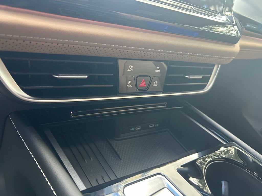 2026 Volkswagen Atlas Cross Sport 2.0T SEL R-Line Black Tampa FL