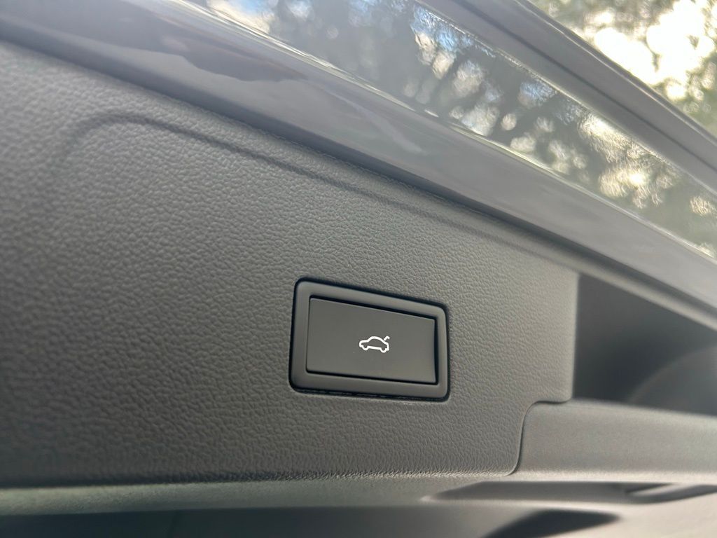 2026 Volkswagen Atlas Cross Sport 2.0T SEL R-Line Black Tampa FL