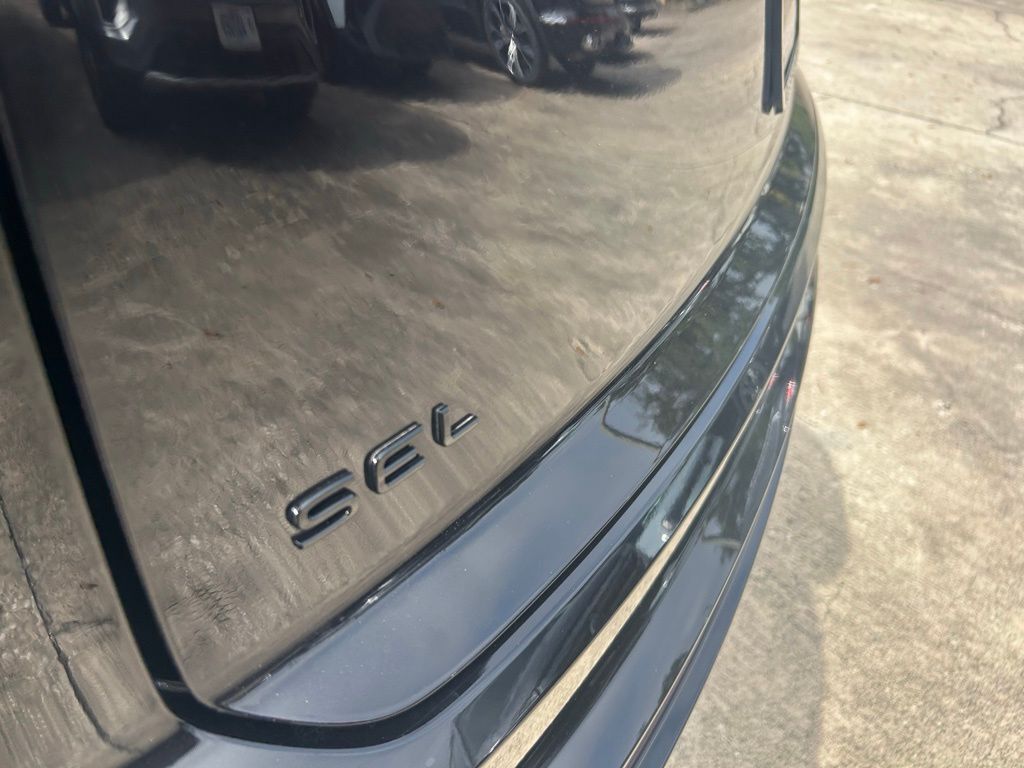 2026 Volkswagen Atlas Cross Sport 2.0T SEL R-Line Black Tampa FL