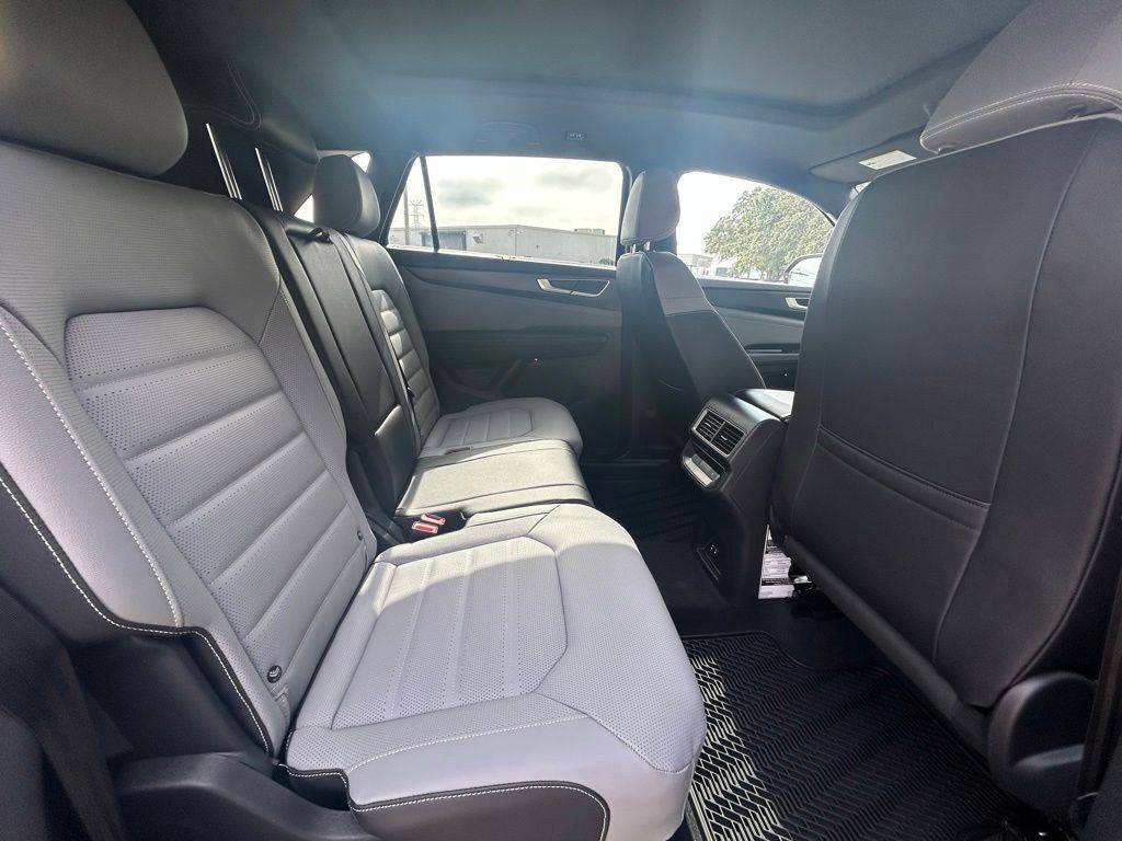 2026 Volkswagen Atlas Cross Sport 2.0T SEL R-Line Black Tampa FL