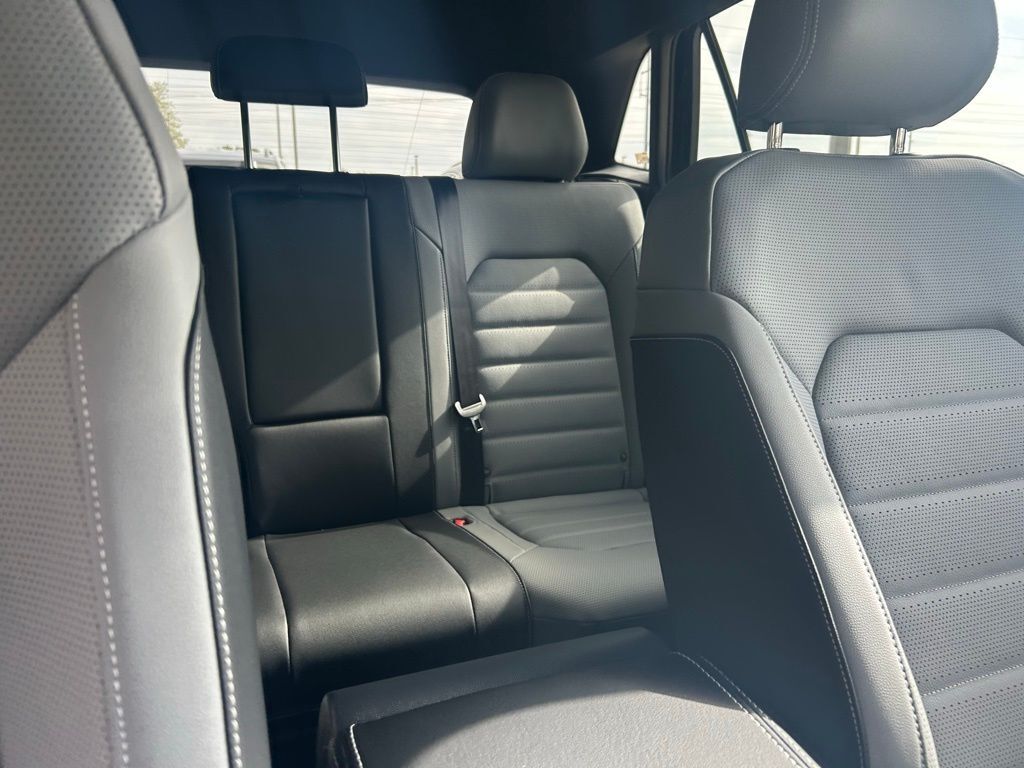 2026 Volkswagen Atlas Cross Sport 2.0T SEL R-Line Black Tampa FL