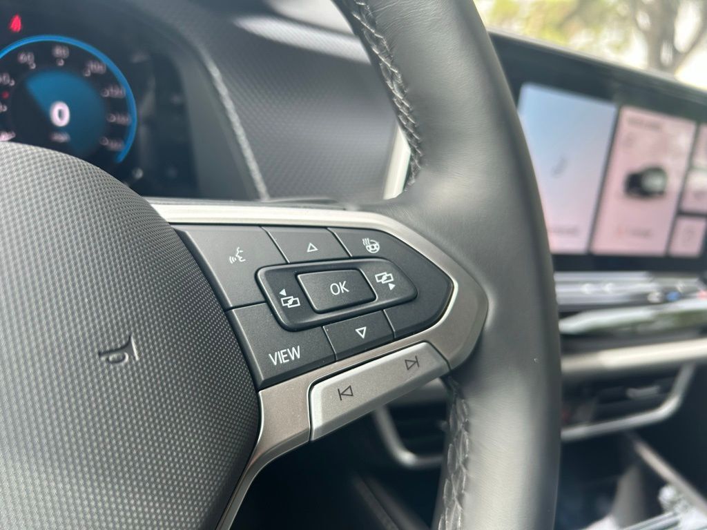 2026 Volkswagen Atlas Cross Sport 2.0T SEL R-Line Black Tampa FL