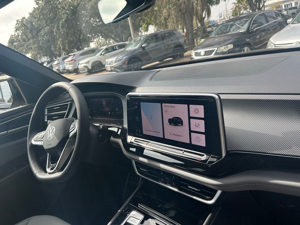 2026 Volkswagen Atlas Cross Sport 2.0T SEL R-Line Black Tampa FL