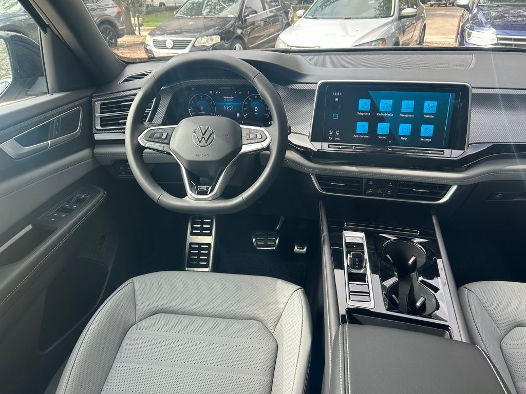 2026 Volkswagen Atlas Cross Sport 2.0T SEL R-Line Black Tampa FL