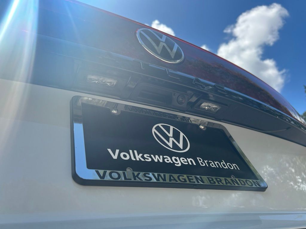 2026 Volkswagen Atlas Cross Sport 2.0T SEL R-Line Black Tampa FL