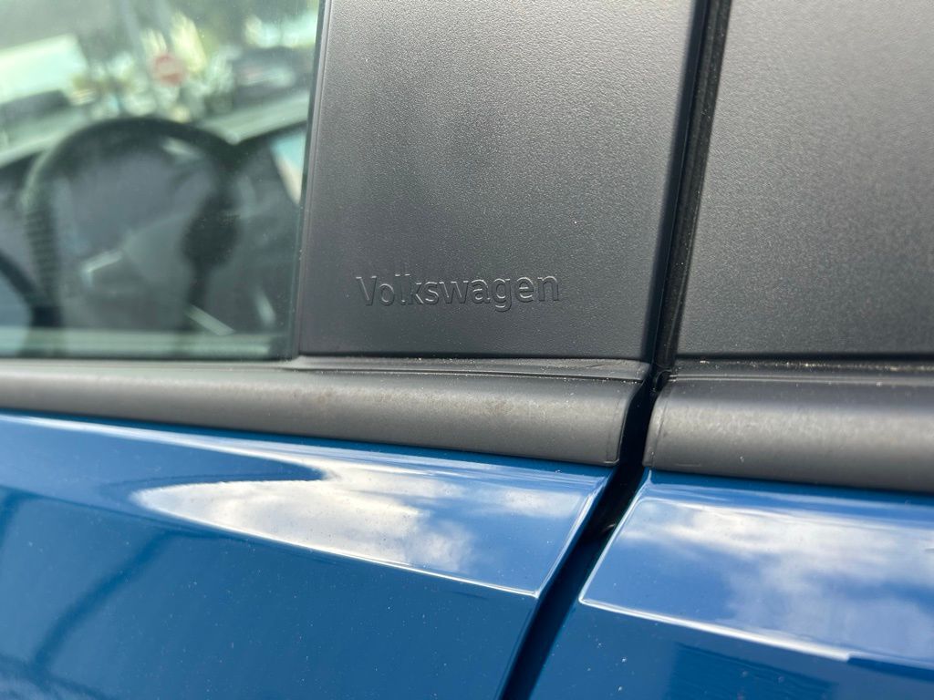 2026 Volkswagen Atlas Cross Sport 2.0T SEL R-Line Black Tampa FL