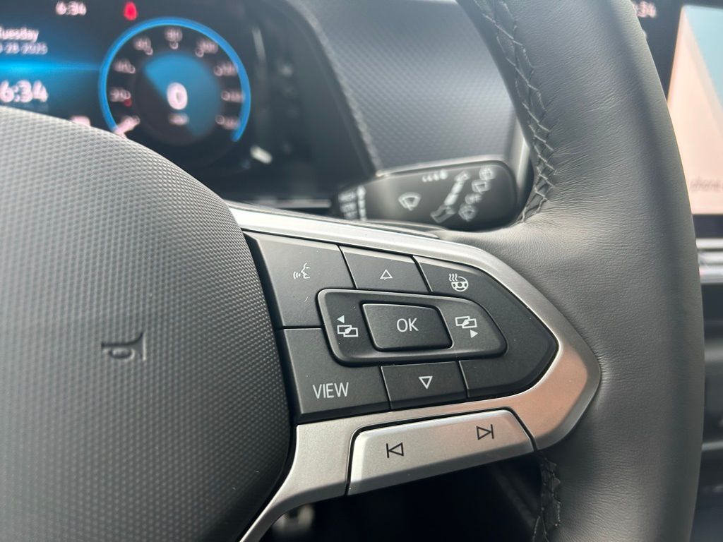 2026 Volkswagen Atlas Cross Sport 2.0T SEL R-Line Black Tampa FL