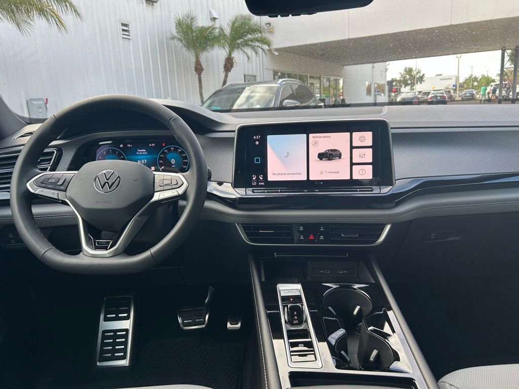 2026 Volkswagen Atlas Cross Sport 2.0T SEL R-Line Black Tampa FL