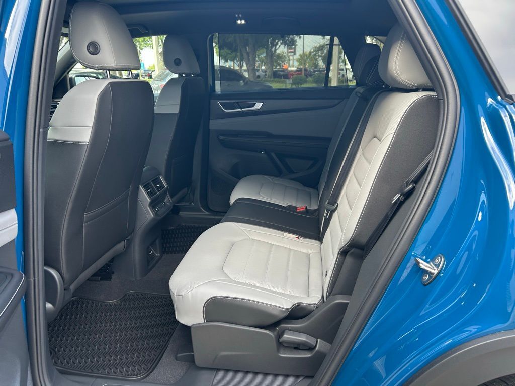 2026 Volkswagen Atlas Cross Sport 2.0T SEL R-Line Black Tampa FL