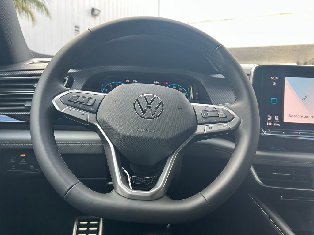 2026 Volkswagen Atlas Cross Sport 2.0T SEL R-Line Black Tampa FL