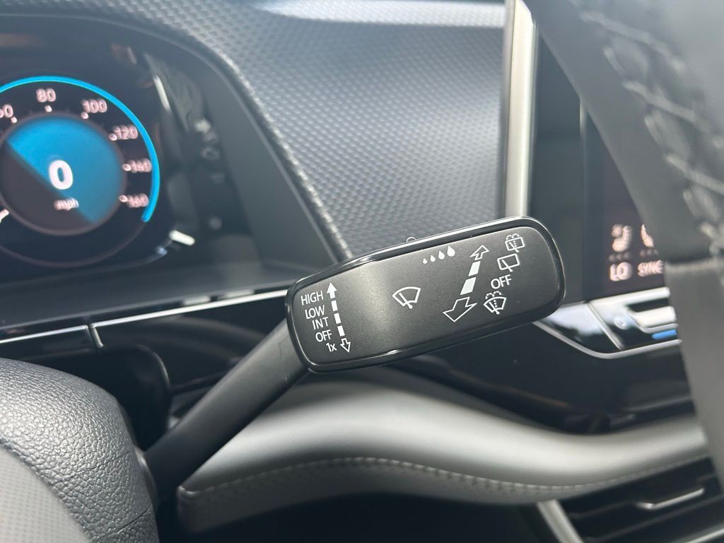 2026 Volkswagen Atlas Cross Sport 2.0T SEL R-Line Black Tampa FL