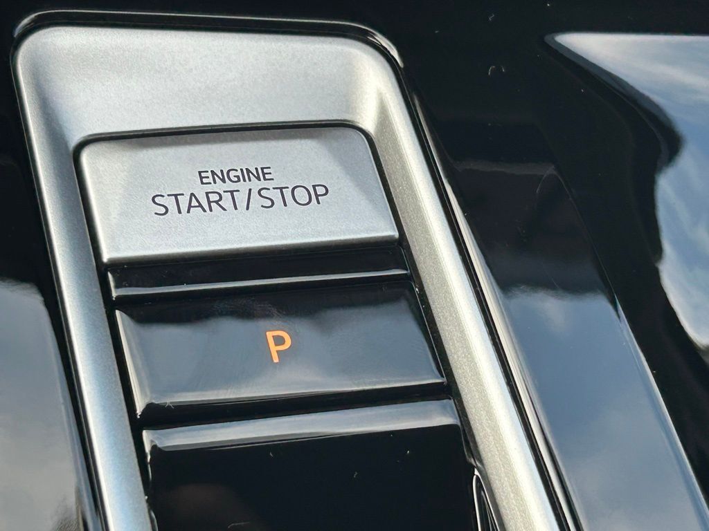 2026 Volkswagen Atlas Cross Sport 2.0T SEL R-Line Black Tampa FL