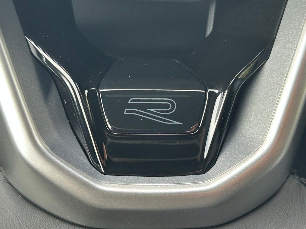 2026 Volkswagen Atlas Cross Sport 2.0T SEL R-Line Black Tampa FL