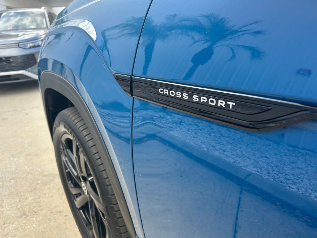 2026 Volkswagen Atlas Cross Sport 2.0T SEL R-Line Black Tampa FL