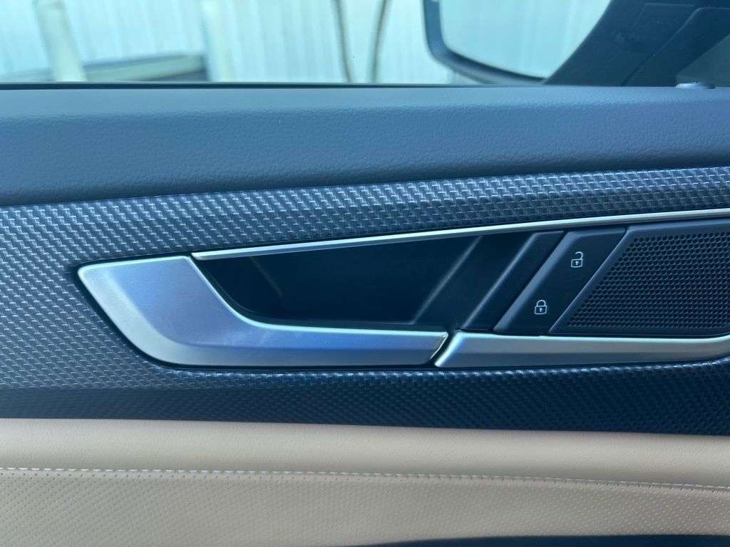 2026 Volkswagen Atlas Cross Sport 2.0T SEL R-Line Black Tampa FL