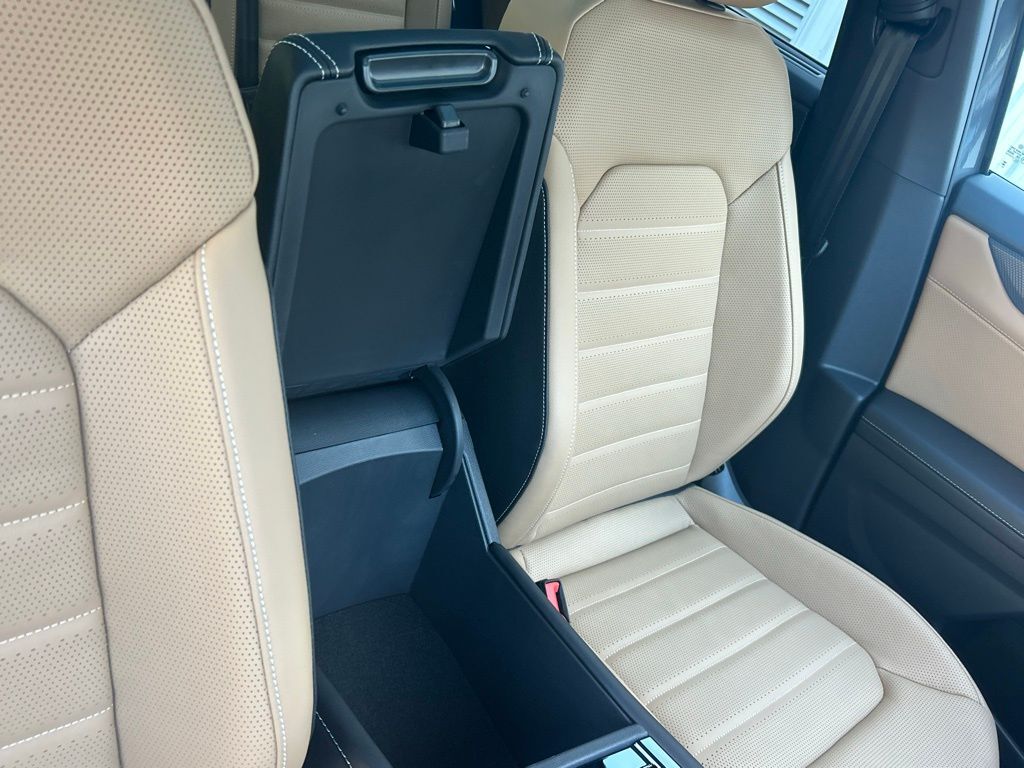 2026 Volkswagen Atlas Cross Sport 2.0T SEL R-Line Black Tampa FL