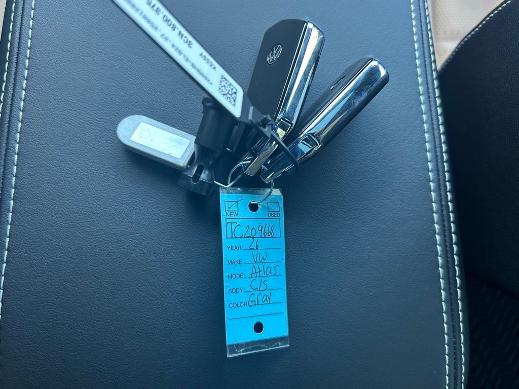 2026 Volkswagen Atlas Cross Sport 2.0T SEL R-Line Black Tampa FL