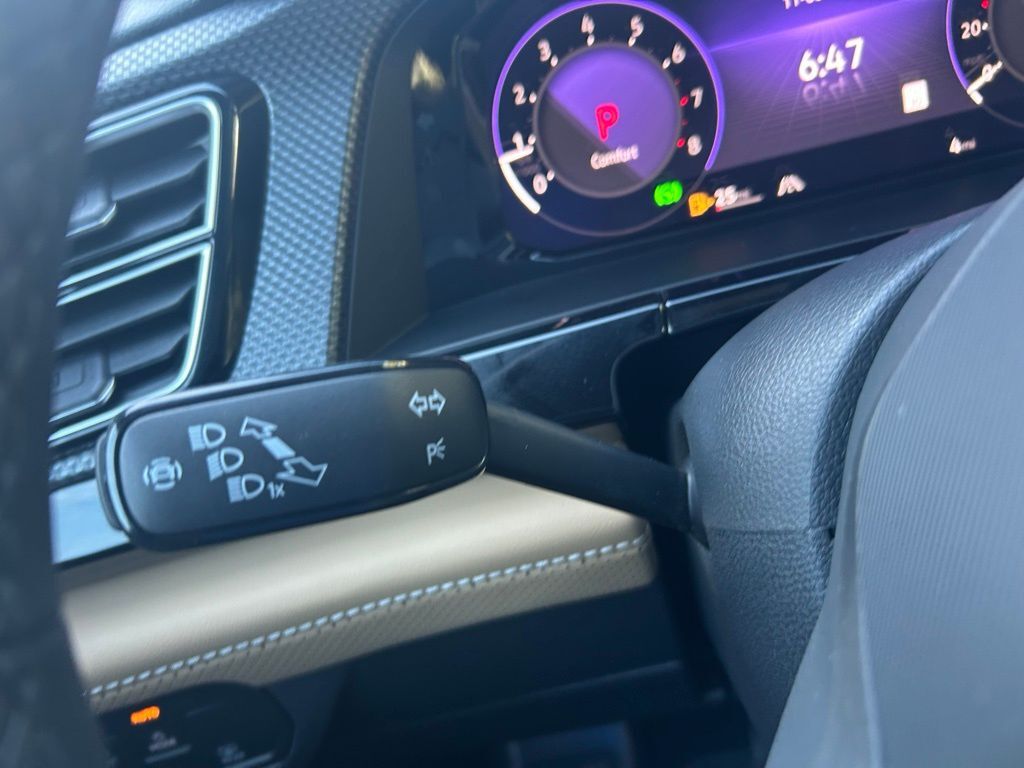 2026 Volkswagen Atlas Cross Sport 2.0T SEL R-Line Black Tampa FL