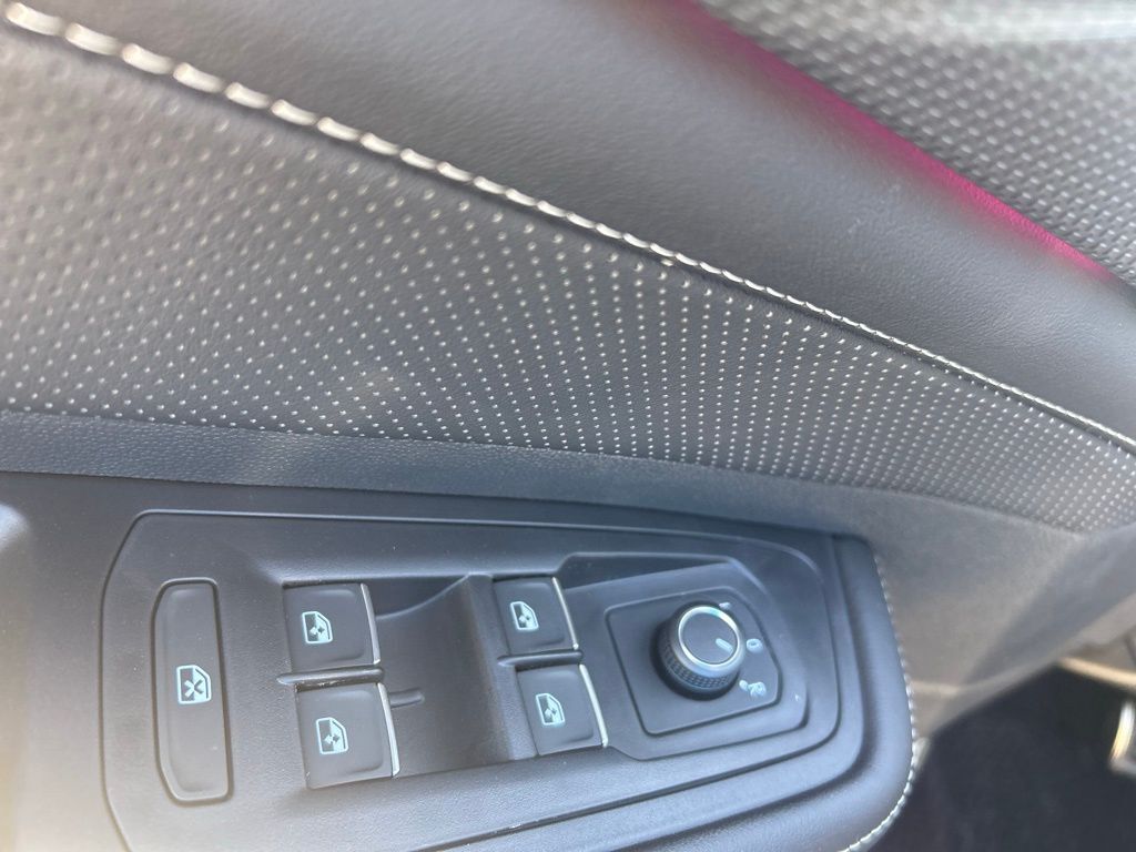 2026 Volkswagen Atlas Cross Sport 2.0T SEL R-Line Black Tampa FL