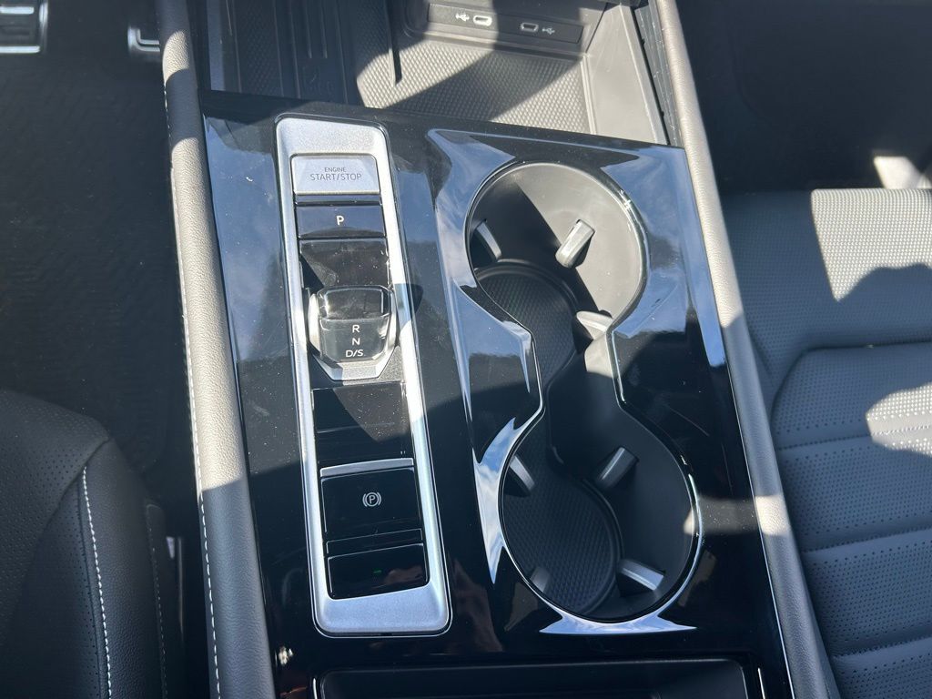 2026 Volkswagen Atlas Cross Sport 2.0T SEL R-Line Black Tampa FL